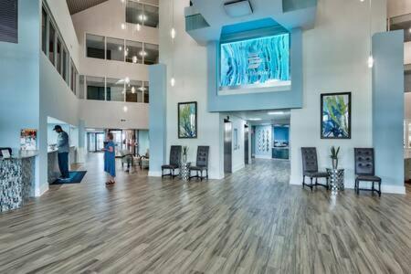 The Oyster By Brightwild-Beachfront Condo Дестин Екстериор снимка