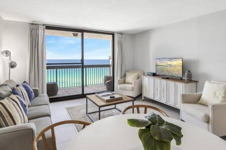 The Oyster By Brightwild-Beachfront Condo Дестин Екстериор снимка